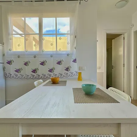 شقة Caleta Pool & Terrace *