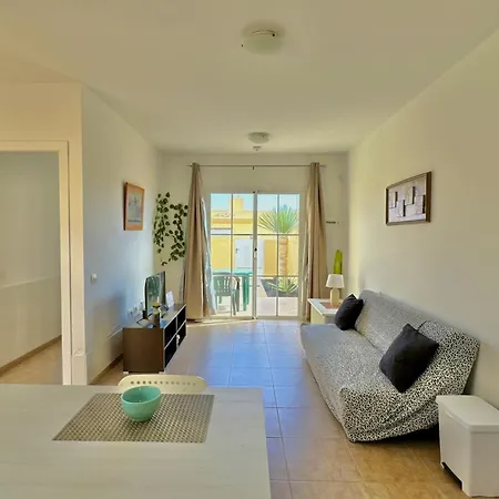 شقة Caleta Pool & Terrace *